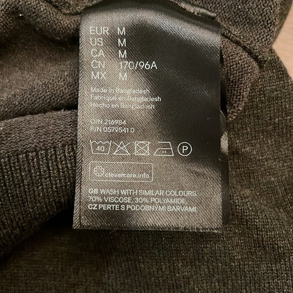 h&m forest green cardigan in size medium. - Picture 5 of 6